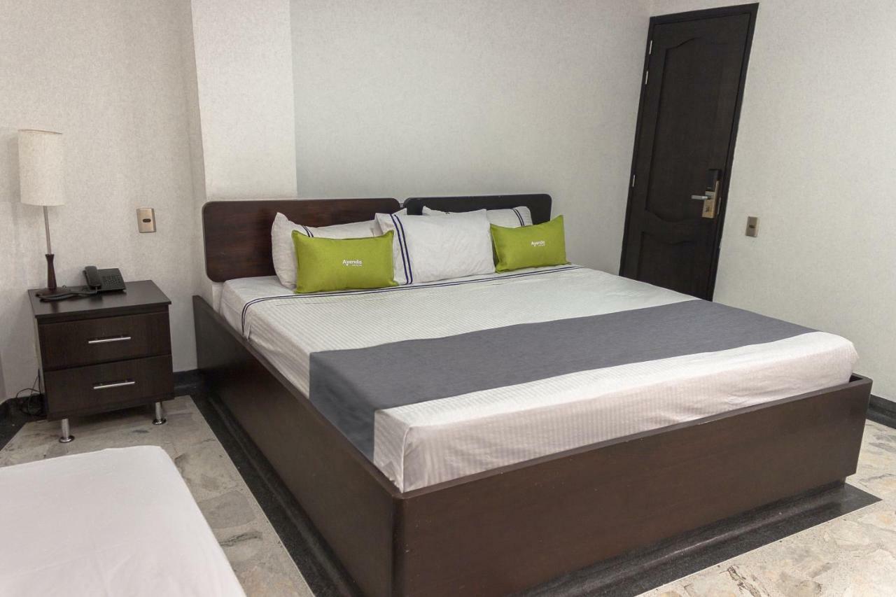 Hotel Calasanz Real Medellín Buitenkant foto