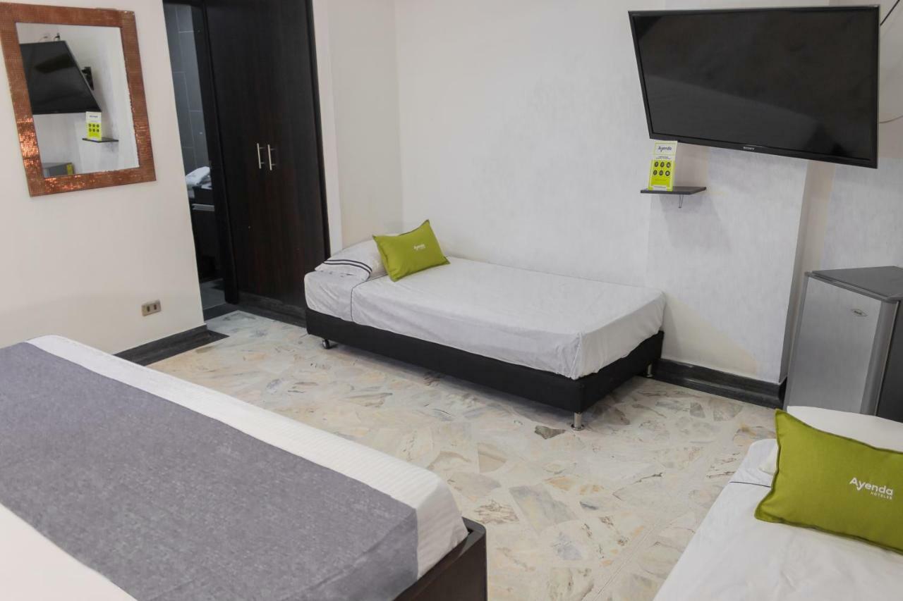 Hotel Calasanz Real Medellín Buitenkant foto